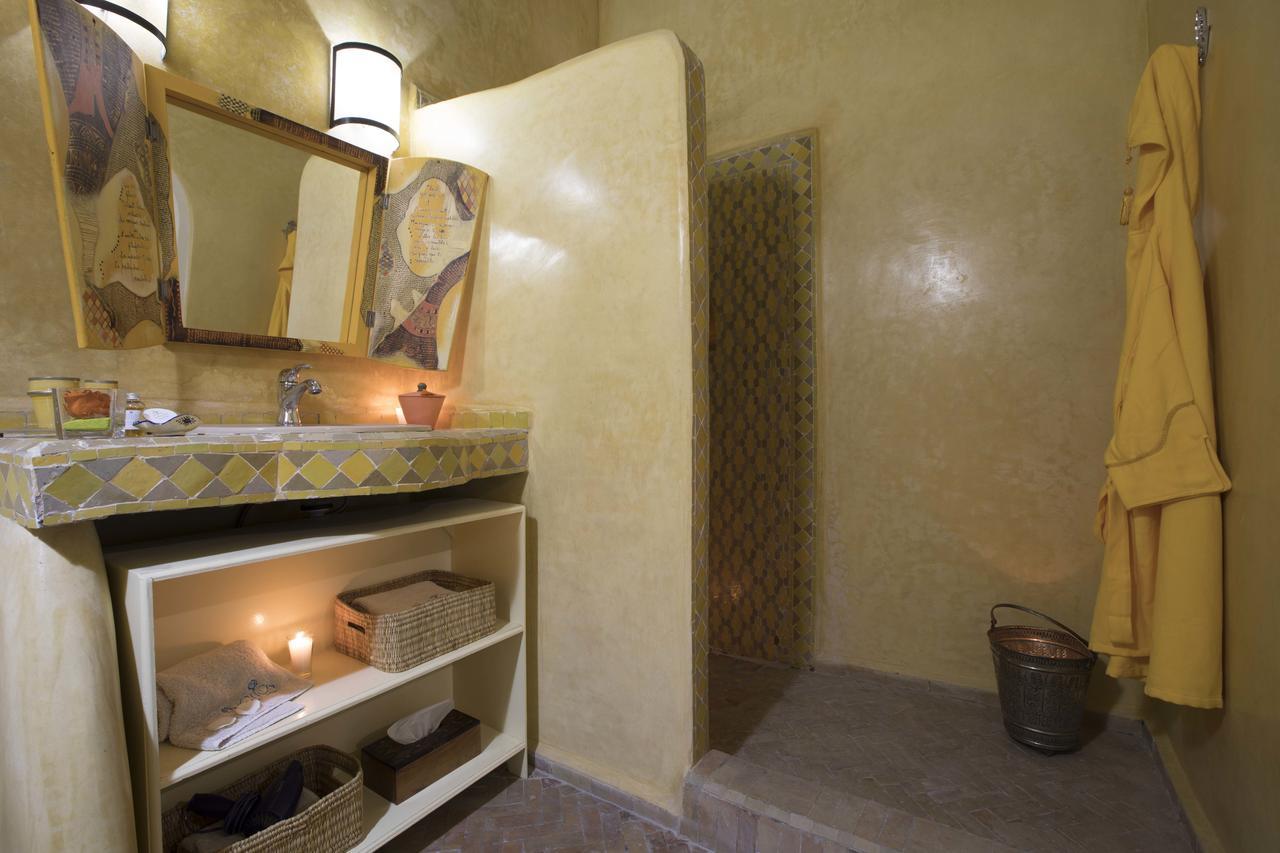 Riad Riad Emotion
