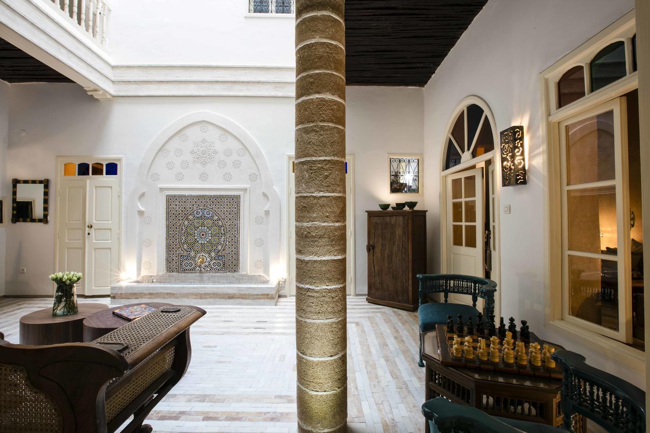 Riad Emotion