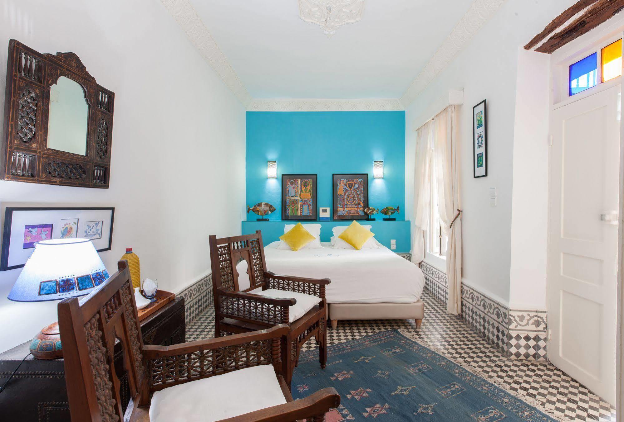 Riad Emotion
